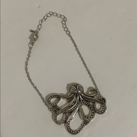 Silver Octopus Bracelet - so so cute! - Picture 3 of 3